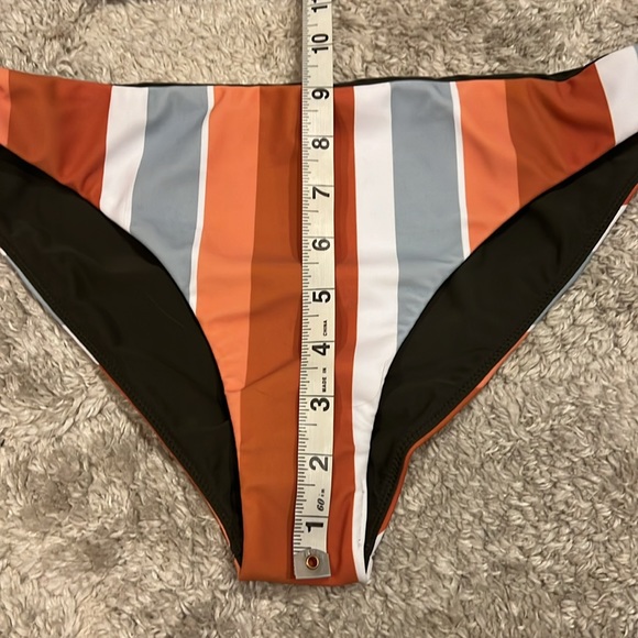 The Normal Brand | Striped Reversible Bikini size Large - Picture 13 of 15